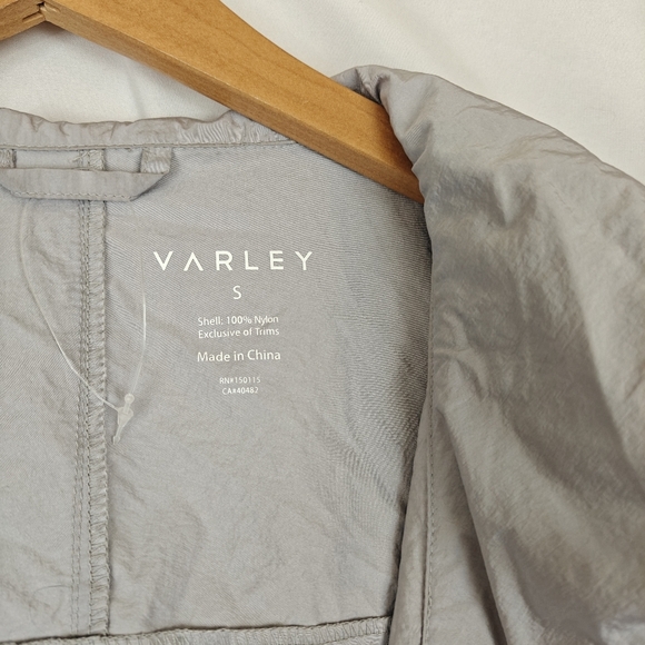 VARLEY TERRACE Hooded Windbreaker Jacket Metallic Ash Grey Long Sleeve Small - Picture 14 of 16